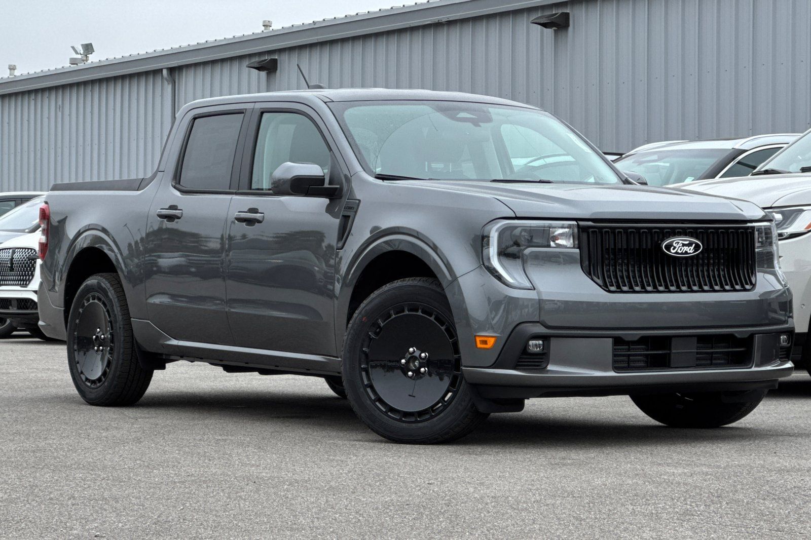 2025 Ford Maverick Lobo's photo