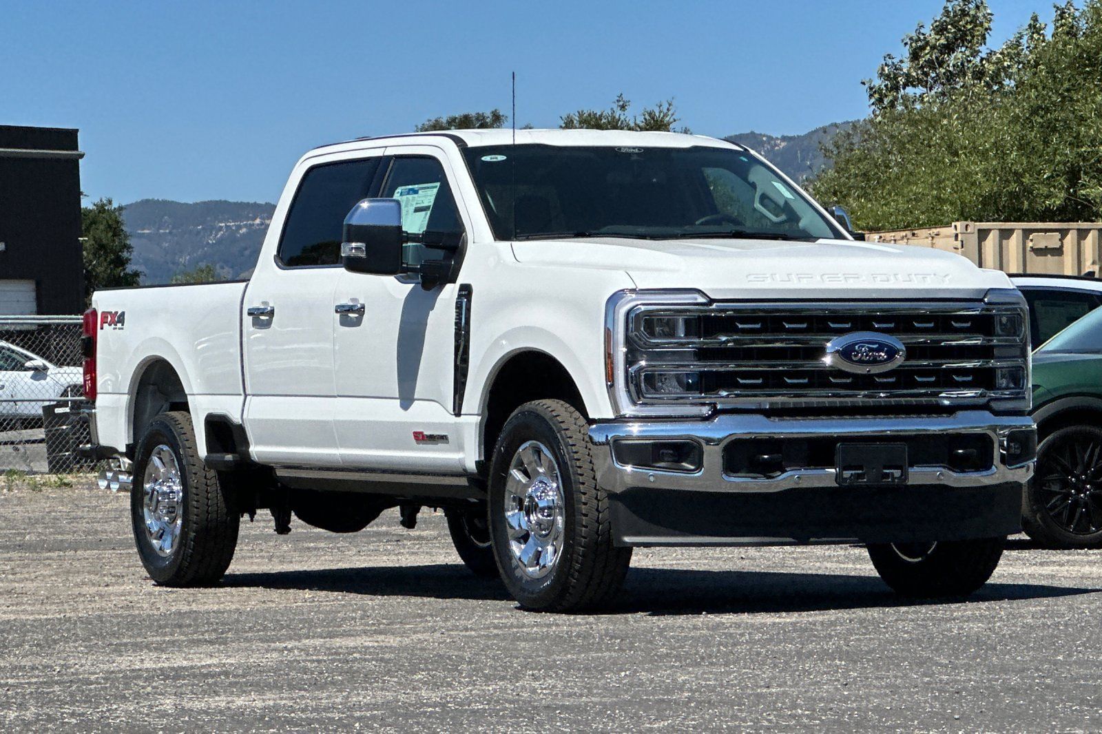 2025 Ford F-350 Super Duty Lariat's photo