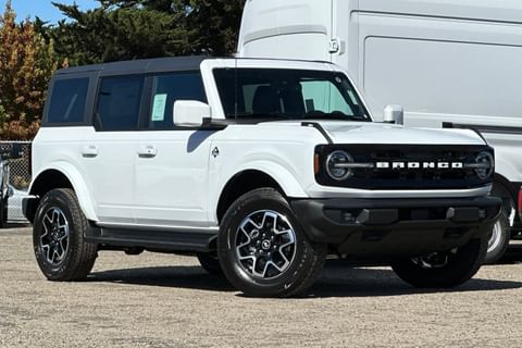 1 image of 2025 Ford Bronco Outer Banks