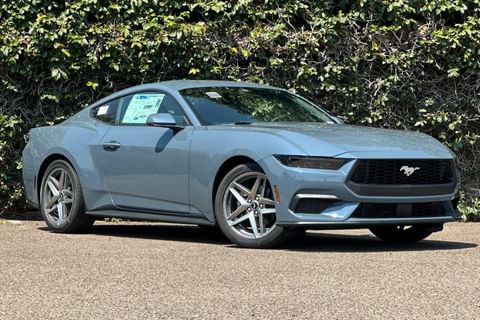 1 imagen de 2025 Ford Mustang EcoBoost