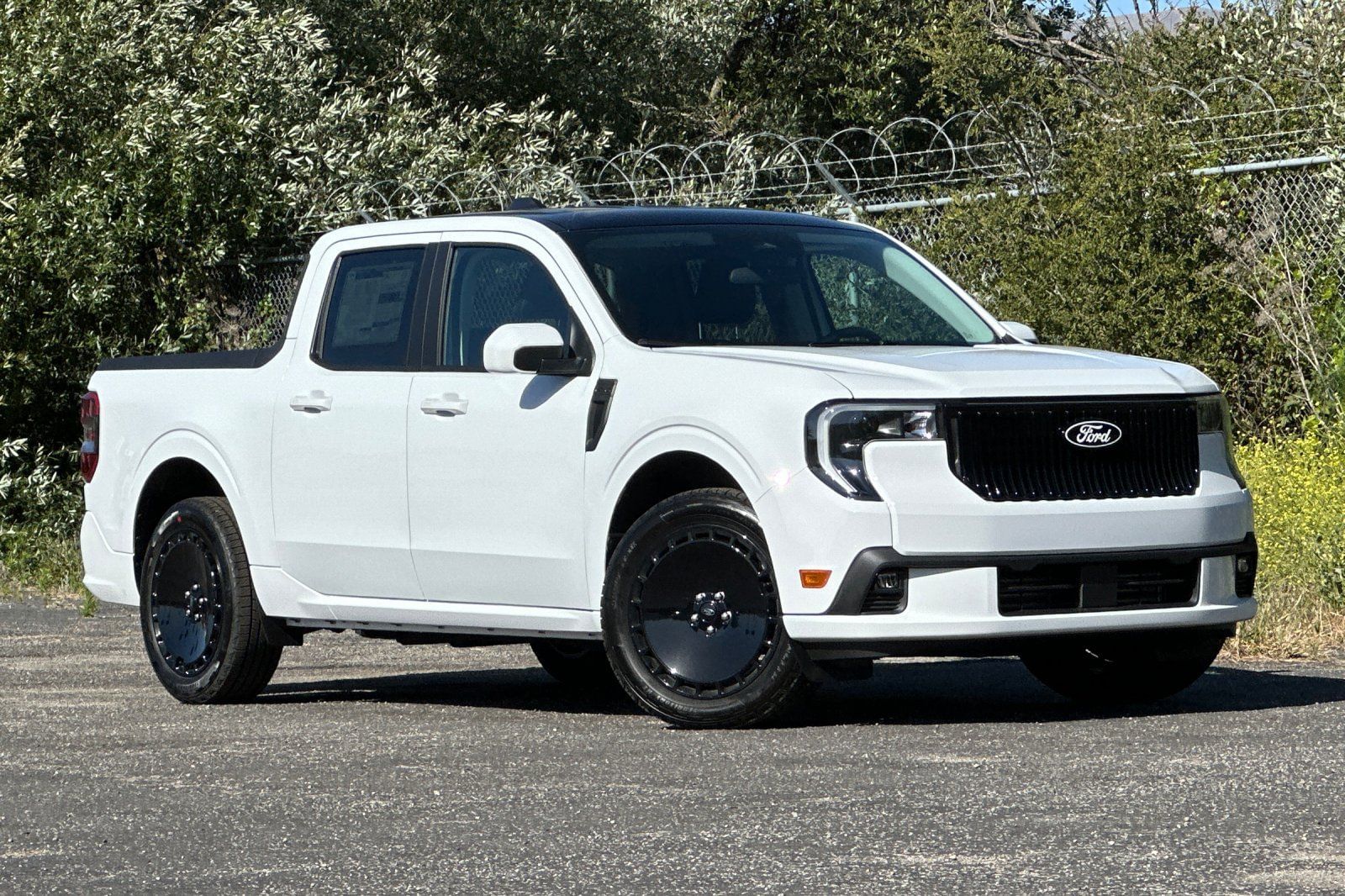 2025 Ford Maverick Lobo's photo