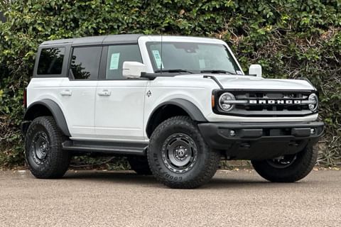 1 image of 2025 Ford Bronco Outer Banks