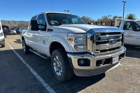 1 image of 2012 Ford F-250SD Lariat