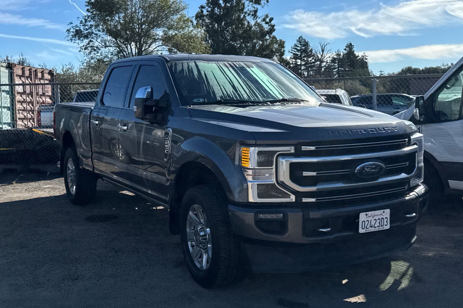 2021 Ford F-250 Super Duty Platinum's photo
