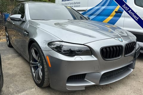 1 image of 2013 BMW M5 Base