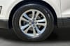 28 thumbnail image of  2016 Ford Edge SEL