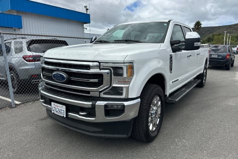 1 imagen de 2021 Ford F-350SD Lariat