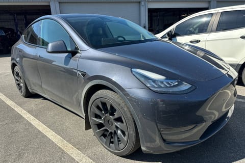 1 image of 2021 Tesla Model Y Long Range