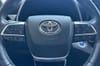 22 thumbnail image of  2021 Toyota Highlander Hybrid XLE