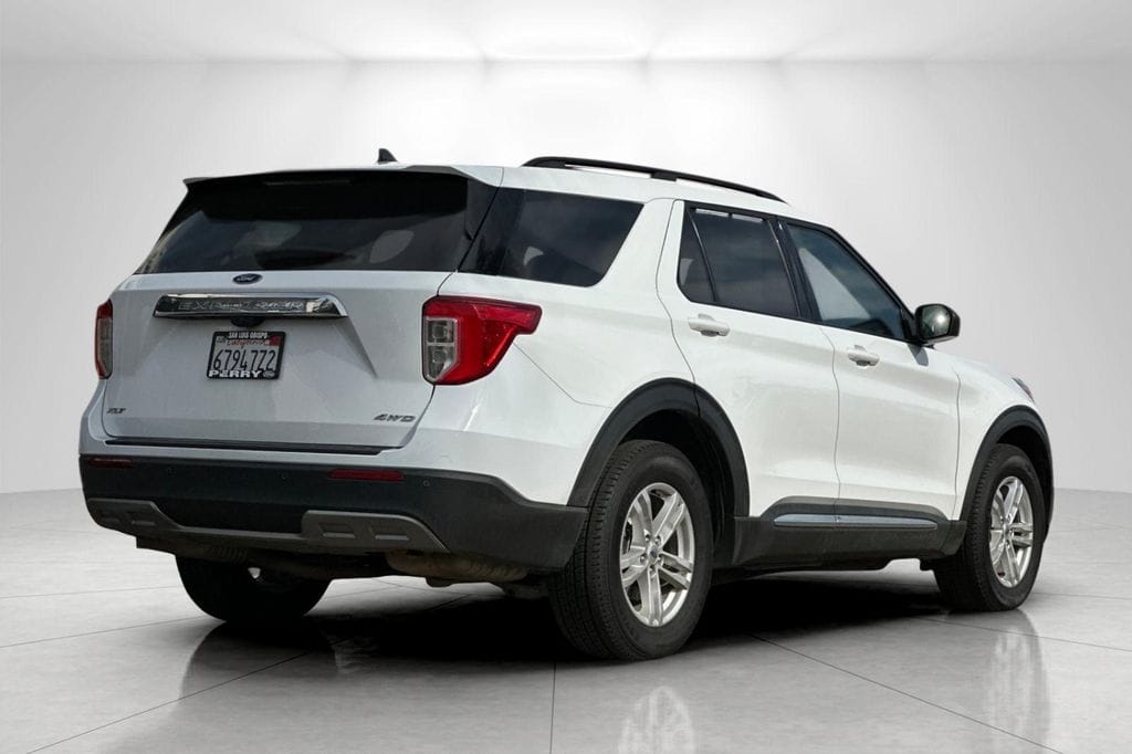 2022 Ford Explorer XLT - Photo 3