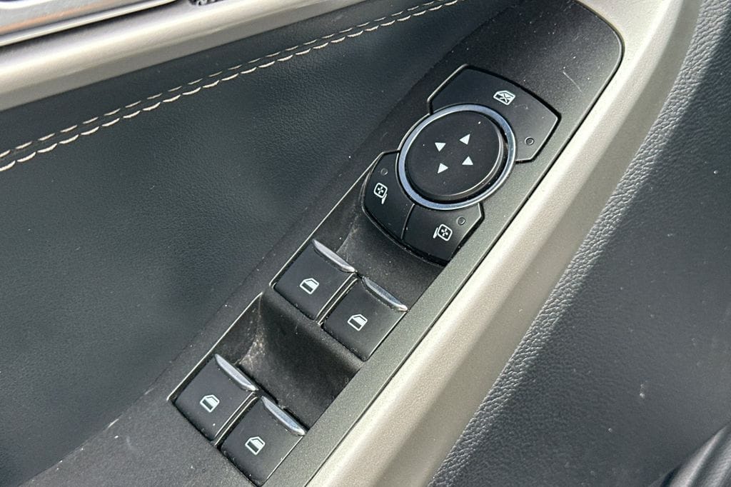 2022 Ford Explorer XLT - Photo 11