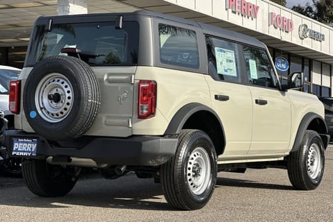 2025 Ford Bronco Base