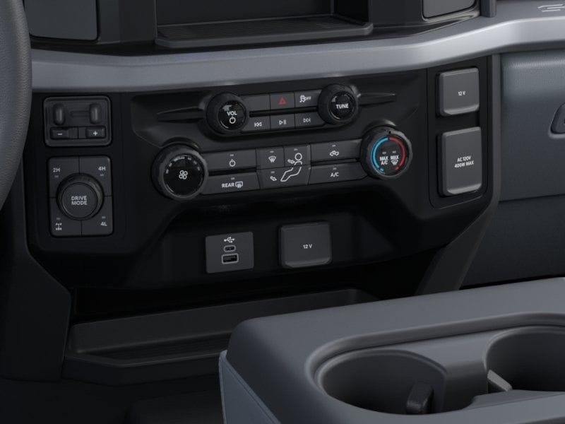2025 Ford F-350 Super Duty Chassis Cab XL - Photo 15