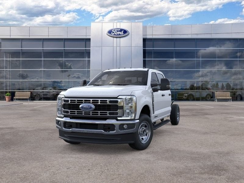 2025 Ford F-350 Super Duty Chassis Cab XL - Photo 7