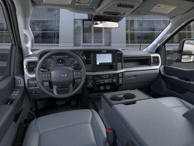 2025 Ford F-350 Super Duty Chassis Cab XL - Photo 9
