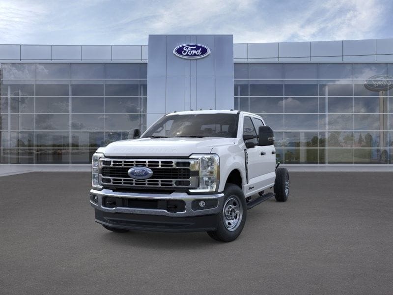 2025 Ford F-350 Super Duty Chassis Cab XL - Photo 7