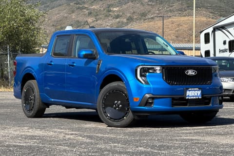 1 image of 2025 Ford Maverick Lobo Standard