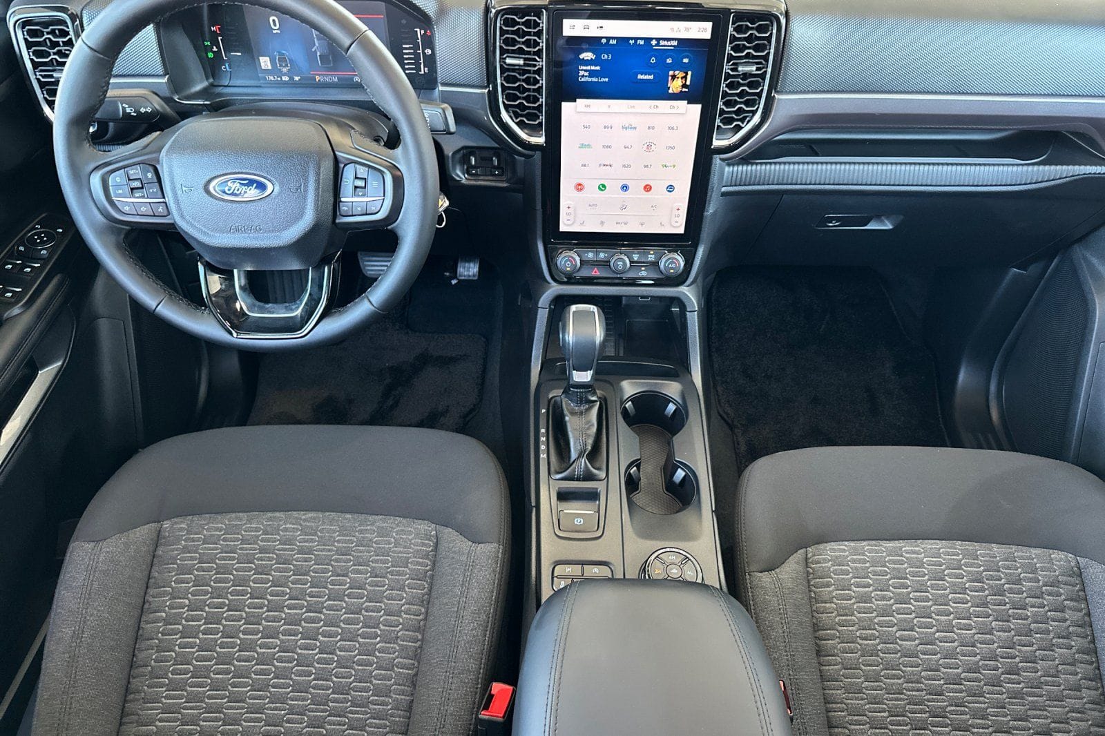 2025 Ford Ranger XLT - Photo 12