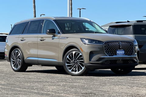 1 imagen de 2025 Lincoln Aviator Reserve