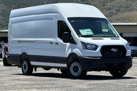 1 imagen de 2026 Ford Transit-350 Base