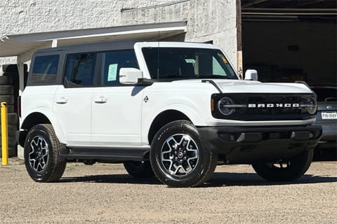 2025 Ford Bronco Outer Banks