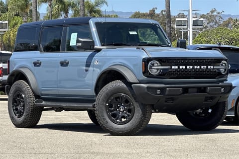 1 image of 2025 Ford Bronco Outer Banks