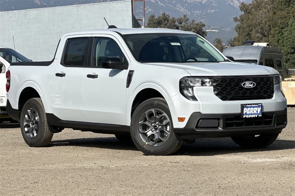 2025 Ford Maverick XLT's photo