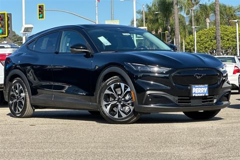 1 imagen de 2025 Ford Mustang Mach-E Select