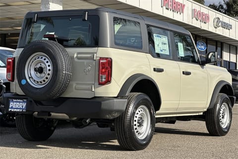 2025 Ford Bronco Base