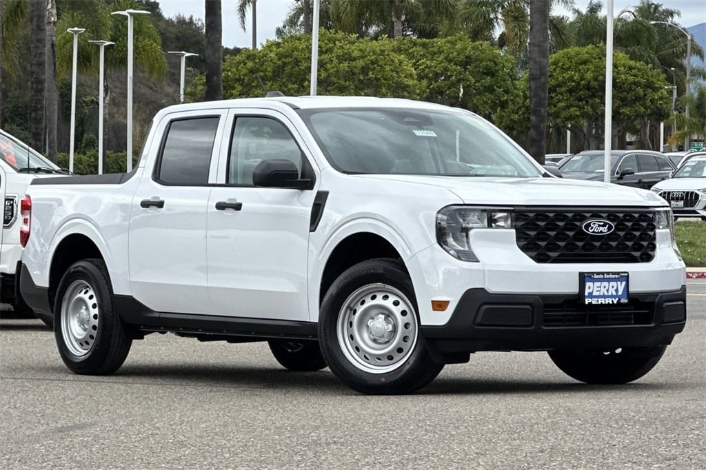 2025 Ford Maverick XL's photo