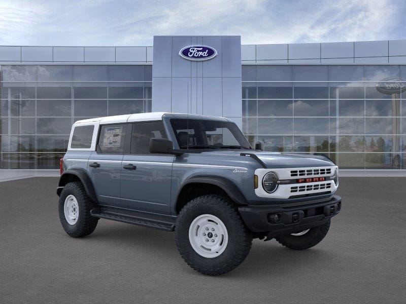 2025 Ford Bronco 4-Door Heritage Editon's photo