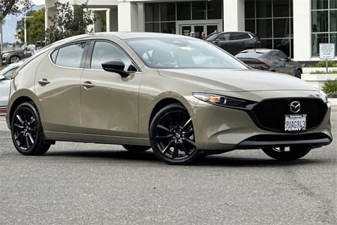 1 imagen de 2024 Mazda Mazda3 2.5 Carbon Turbo