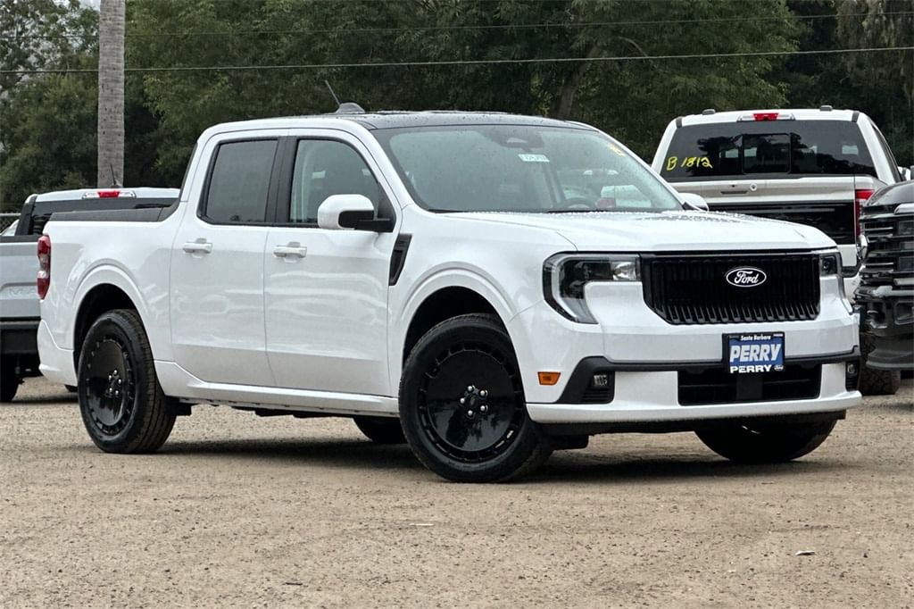 2025 Ford Maverick Lobo's photo