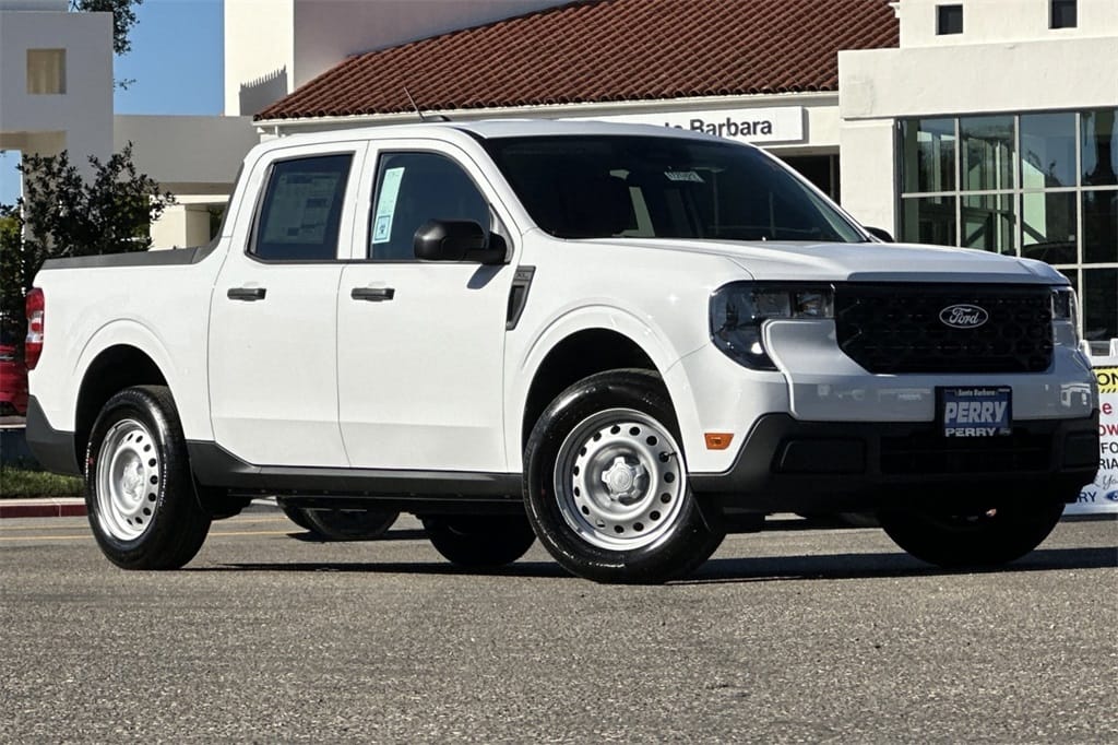 2025 Ford Maverick XL's photo