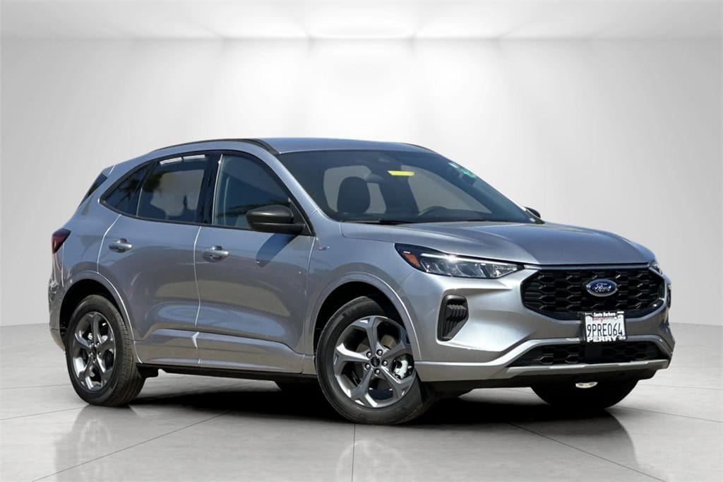 2024 Ford Escape ST-Line's photo