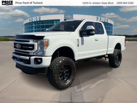 1 image of 2022 Ford F-250 Lariat 