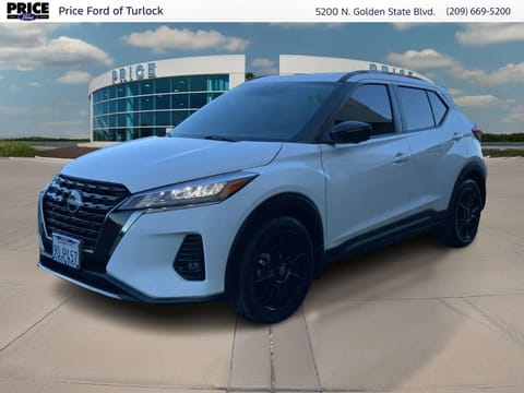 1 image of 2023 Nissan Kicks SR