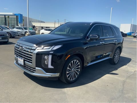 1 image of 2024 Hyundai Palisade Calligraphy