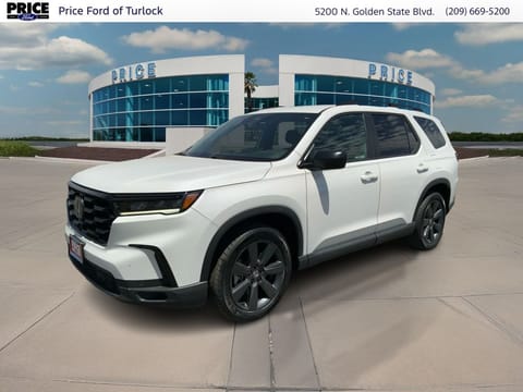 1 image of 2025 Honda Pilot Sport