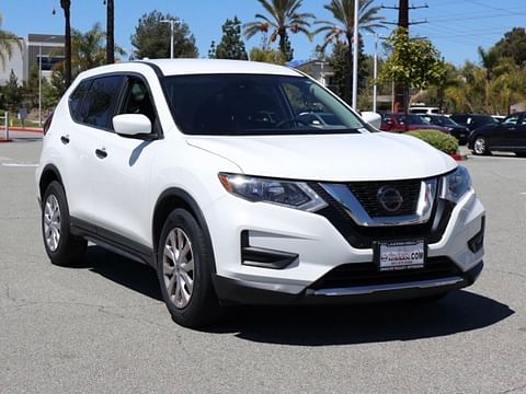 1 image of 2019 Nissan Rogue S