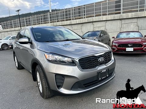 1 image of 2019 Kia Sorento LX