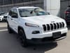 3 thumbnail image of  2016 Jeep Cherokee Altitude