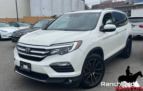 1 image of 2016 Honda Pilot Touring