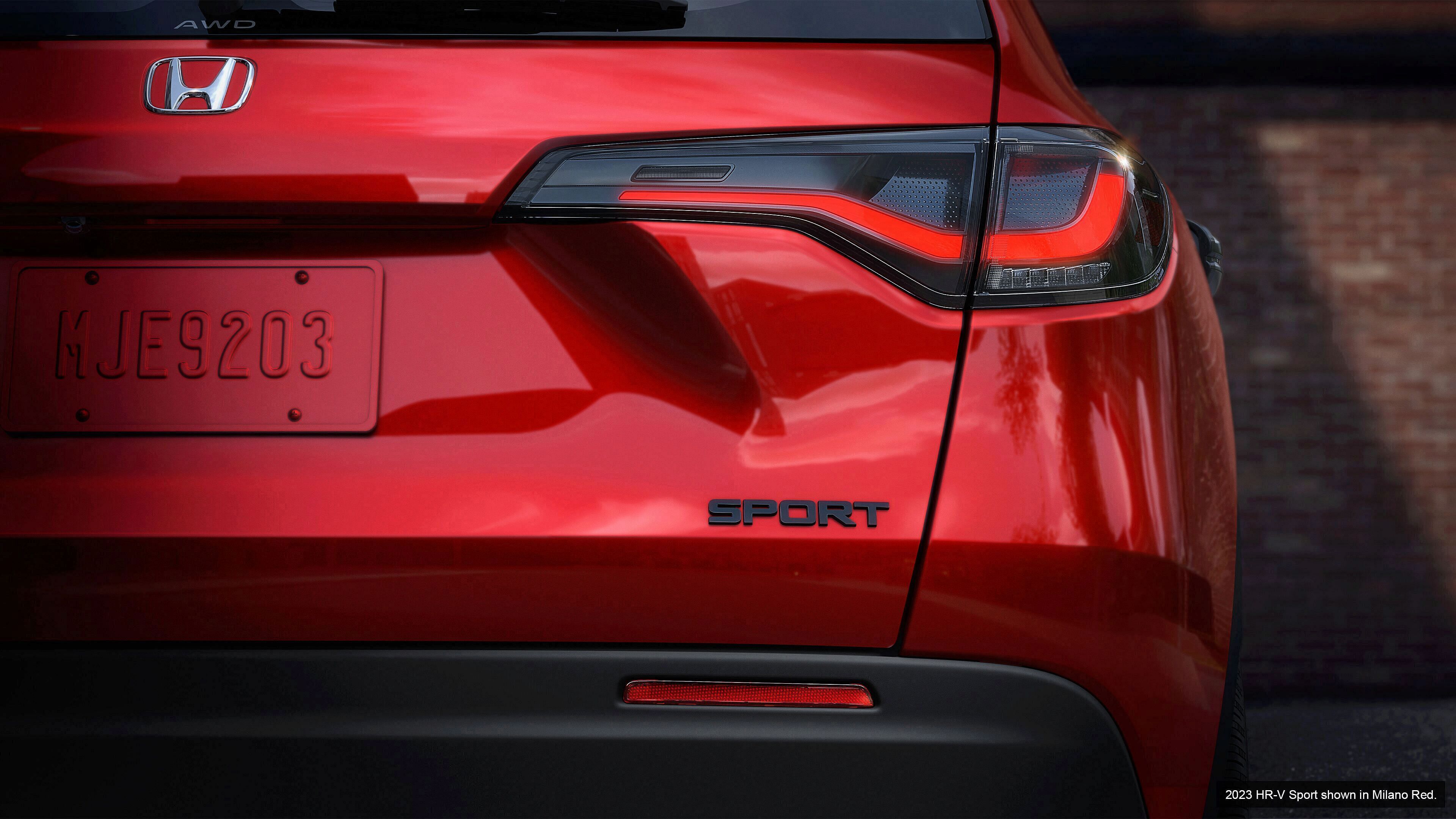 Milano Red Honda's HR-V Sport 2023 taillight