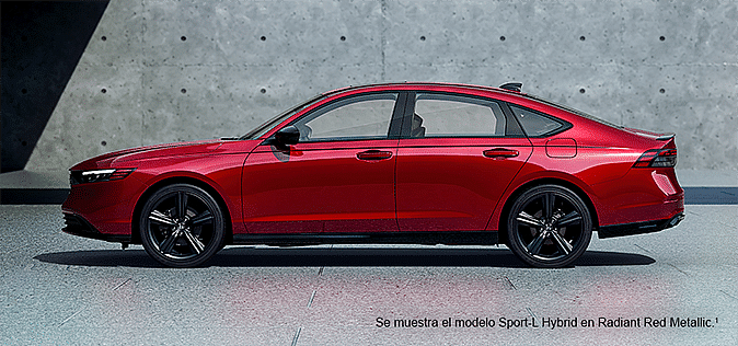 Se muestra el modelo Sport-L Hybrid en Radiant Red Metallic