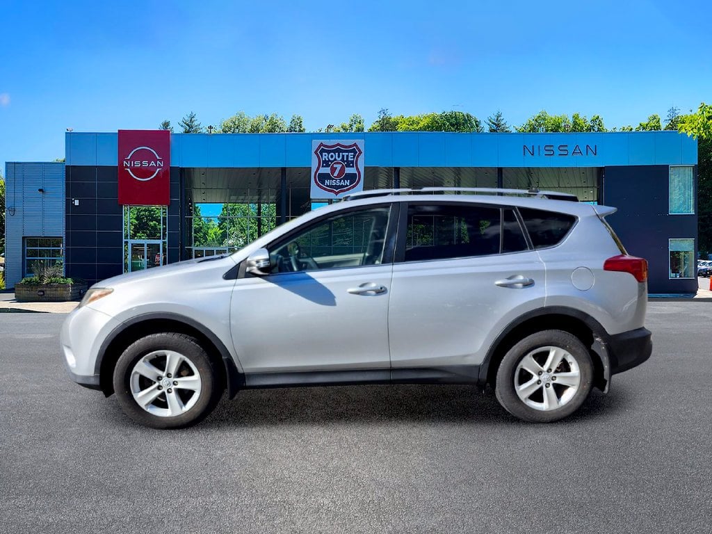 Used 2013 Toyota RAV4 XLE with VIN JTMRFREVXDD009513 for sale in Wilton, CT