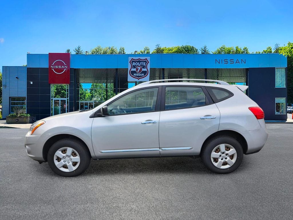 Used 2015 Nissan Rogue Select S with VIN JN8AS5MV4FW765143 for sale in Wilton, CT