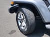 32 thumbnail image of  2018 Jeep Wrangler Unlimited Sahara