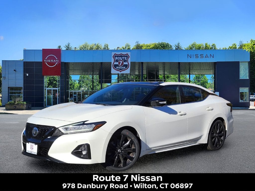 2021 Nissan Maxima SR