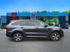 6 thumbnail image of  2023 Kia Sorento S